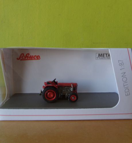 Schuco H0 26793 Hurlimann D 70 tractor