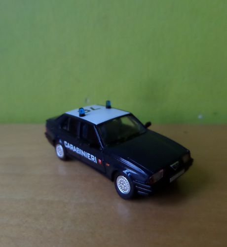 PCX H0 871159 Alfa 75 Carabinieri