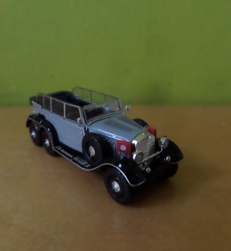 Brekina H0 21080 Mercedes G4 grijs