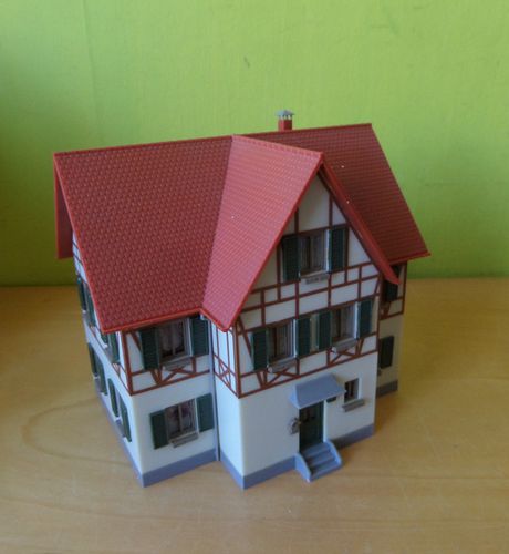 Faller H0 Familie huis