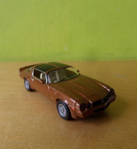 Brekina H0 18052 Chevrolet Camaro bruin