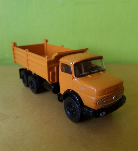 Brekina H0 81154 MB LAK 2624 Kiepwagen