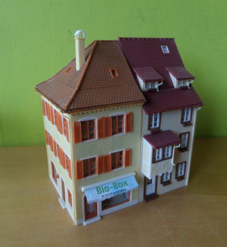 Faller H0 2 Stadshuisjes