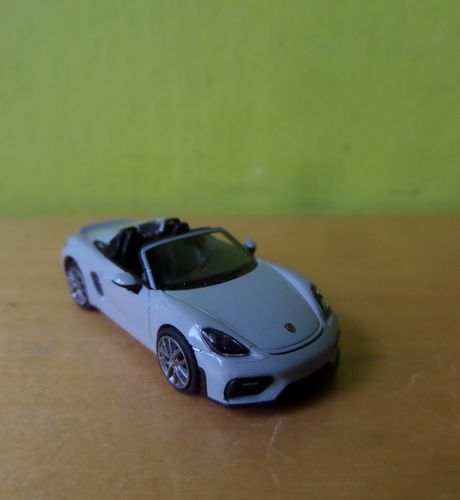 Minichamps H0 870067702 Porsche 718 Spyder