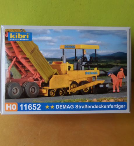Kibri H0 11652 Demag Asfalteer machine