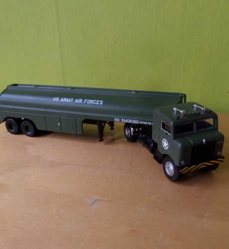 Brekina H0 85957 Kenworth Bullnose US Army
