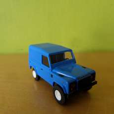 Busch H0 54350 Landrover Defender blauw