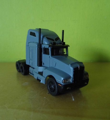 Brekina H0 85928 Kenworth T 600
