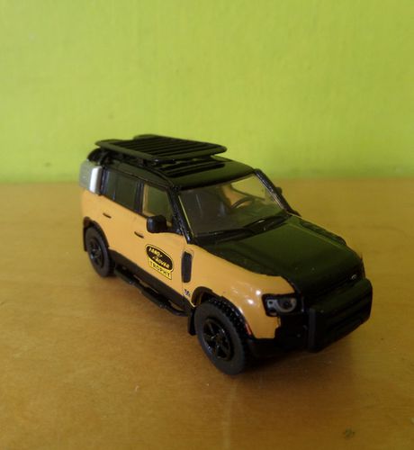 PCX H0 870620 Land Rover Defender 110
