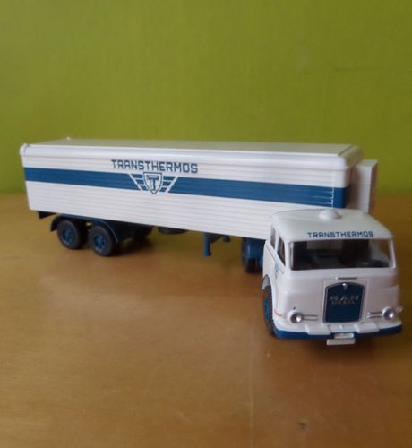 Wiking H0 55602 MAN koelwagen "Transthermos"