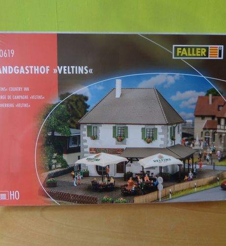 Faller H0 130619 Land Gasthof  Veltins"