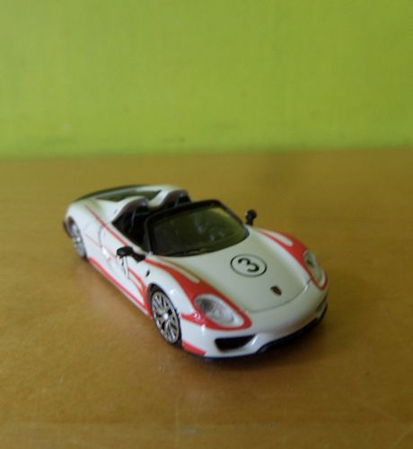 Minichamps H0 870062137 Porsche 918 Spyder