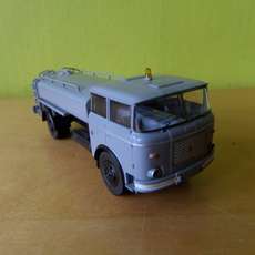 Brekina H0 71871 LIAZ 706 Spreng wagen