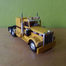 Brekina H0 86254 Kenworth W 900 "CAT"
