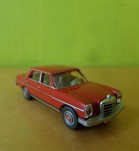 Wiking H0 14103 Mercedes 200/8
