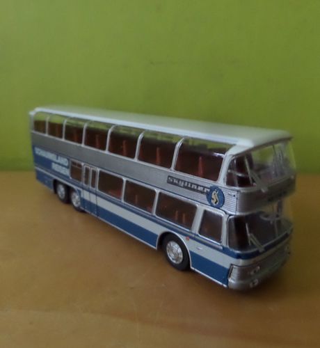 Brekina H0 58293 NeoplanNH 22 DD
