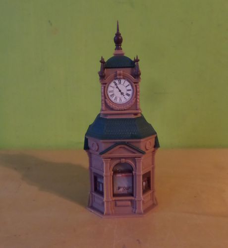 Faller H0 Stads kiosk met klok