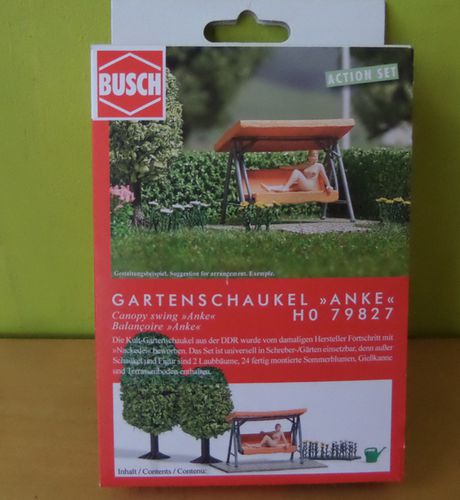 Busch H0 79827 Tuinschommel met Anke