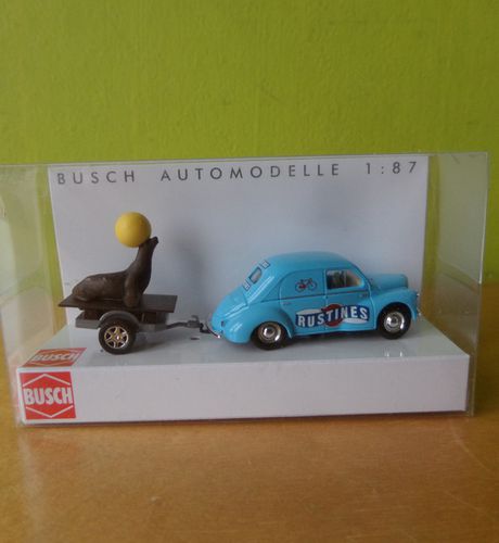 Busch H0 46511 Renault 4 CV "Rustiner"