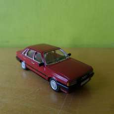 PCX H0 870712 Audi 80 B2  donker rood