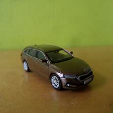PCX H0 870599 Skoda Octavia IV Combi bruin