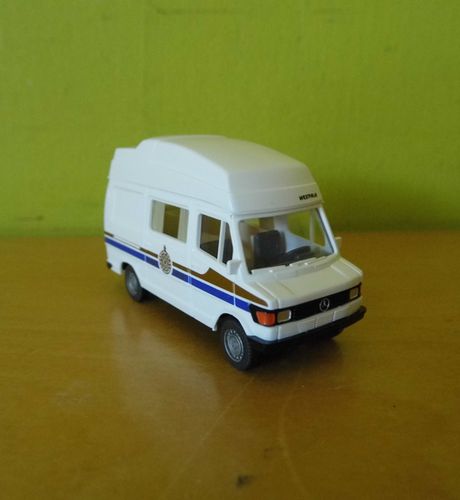 Wiking H0 26702 Mercedes 207 D Camper