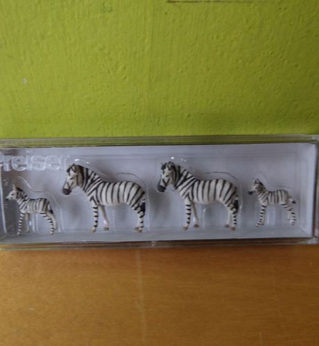 Preiser H0 20387 Zebra `s