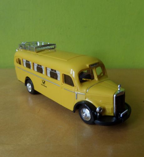 Busch H0 41013 MB bus O 3500 Bundespost