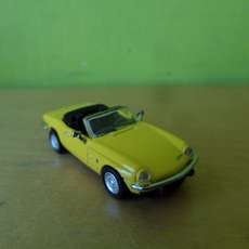 Brekina H0 15177 Triumph Spitfire geel