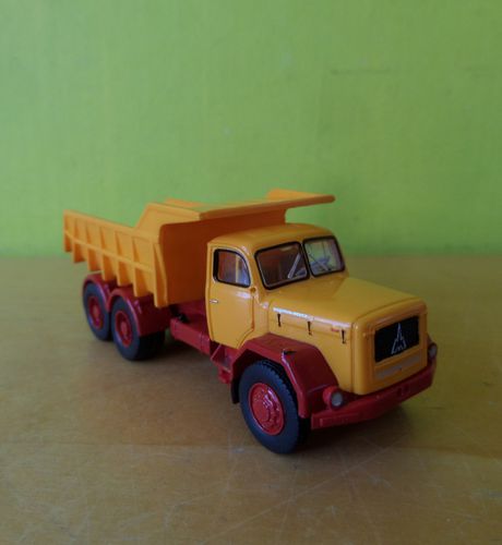 Brekina H0 83300  Magirus Jupiter Kiepwagen