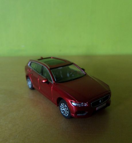 PCX H0 870393 Volvo V60 metallic rood