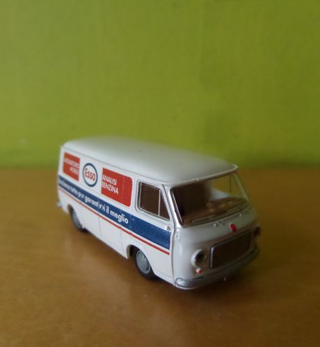 Brekina H0 34470 Fiat 238 Esso labor