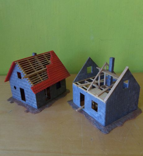 Faller H0 2 huizen in aanbouw
