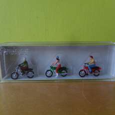 Preiser H0 10126  Bromfietsers
