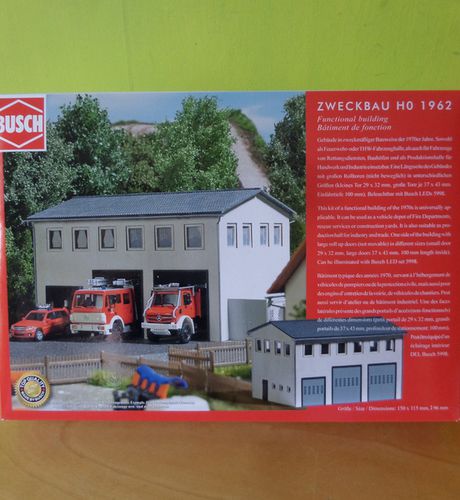 Busch H0 1962 Zweckbau 70er jaren