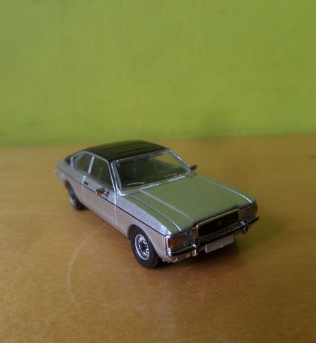 PCX H0 870339 Ford Granada MK1 Coupe