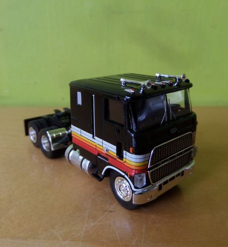 Brekina H0 85853  Ford CLT 9000 BF Goodrich