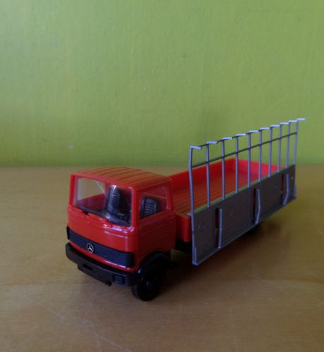 Herpa H0 94856  Mercedes LP 813 Glashandel