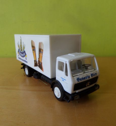 Merk ? H0 Mercedes Bavaria bier wagen incl licht