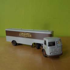 Wiking H0 51320 Mercedes Pullman "spedition"