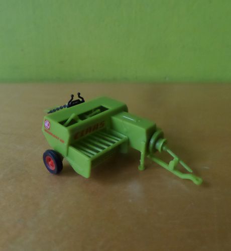 Wiking H0 88839 Claas Markant Balen pers