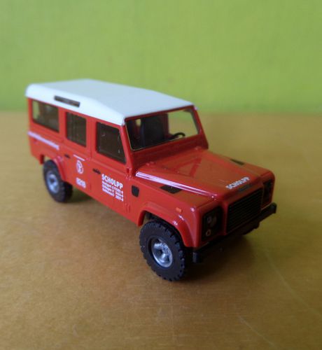 Busch H0 50368  Landrover Defender "Scholpp
