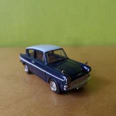 Brekina H0 19337 Ford Anglia donker blauw / wit