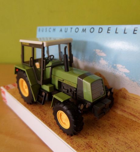 Busch H0 50407 Tractor FortschrittZT 323 A