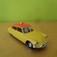 Busch H0 48015 Citroen DS 19 Taxi