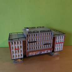Opruiming ! Faller H0 Flatgebouw met winkels