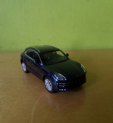 Minichamps H0 870067004 Porsche Macan Turbo