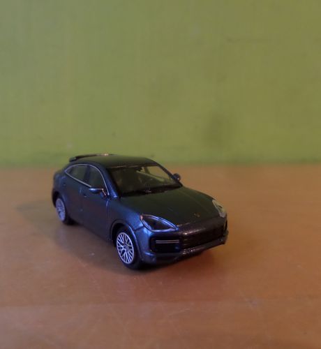 Minichamps H0 870069122 Porsche Cayenne Turbo coupe