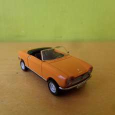 Brekina H0 29181 Peugeot 204 Cabrio oranje