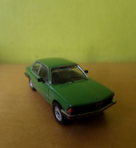 Minichamps H0 87020002 BMW 323 i